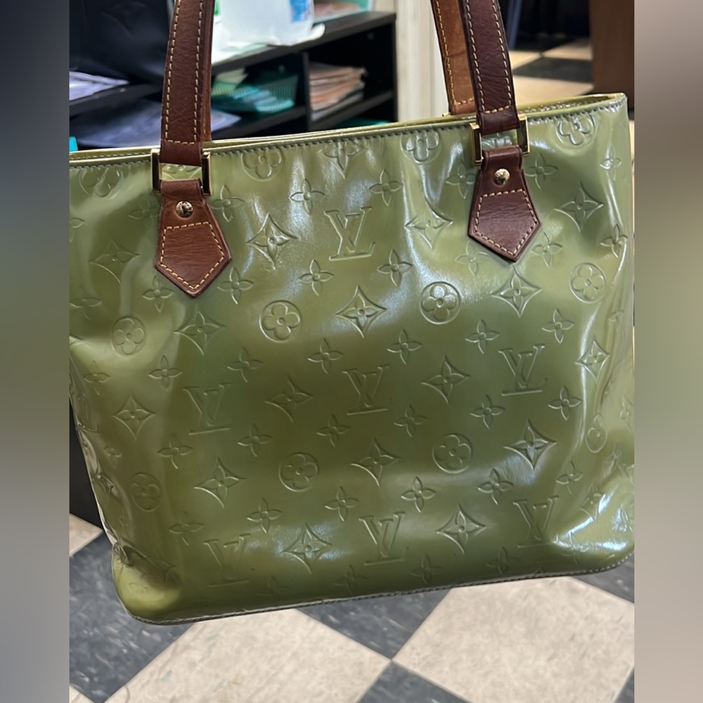 Lv Bag